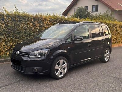 Gebraucht VW Touran Life 140 PS (102 kW) 2015 Schwarz Van / Kleinbus