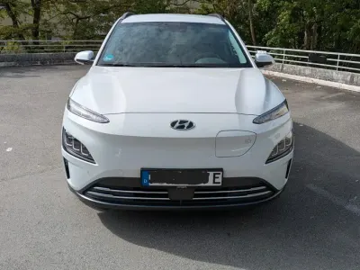 Gebraucht Hyundai Kona Trend 100 kW (136 PS) 2021 Weiß SUV