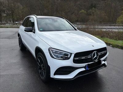 Second-hand Mercedes GLC300e AMG line Plus 306 CP (225 kW) 2022 Alb SUV