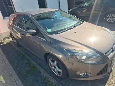 Gebraucht Ford Focus 150 PS (110 kW) 2011 Braun Kombi