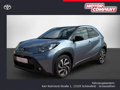 Gebraucht Toyota Aygo X Basis 72 PS (52 kW) 2025 Grau SUV