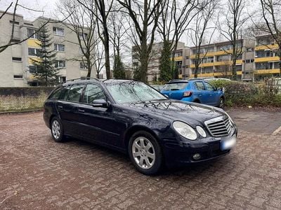 Gebraucht Mercedes E280 190 PS (139 kW) 2009 Blau Kombi
