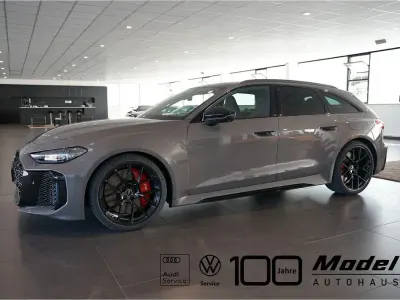 Gebraucht Audi RS5 Sport 639 PS (469 kW) 2026 Grau Kombi