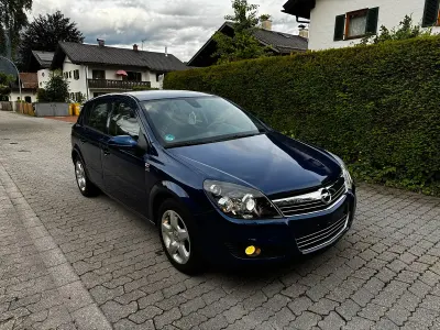 Gebraucht Opel Astra 115 PS (84 kW) 2008 Blau Kombi