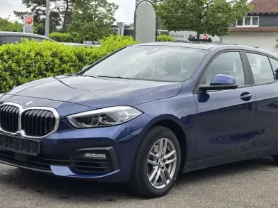 Gebraucht BMW 118 Advantage 140 PS (102 kW) 2020 Mediterranblau metallic Kleinwagen