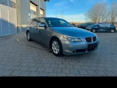 Gebraucht BMW 525 218 PS (160 kW) 2006 Grau Kombi