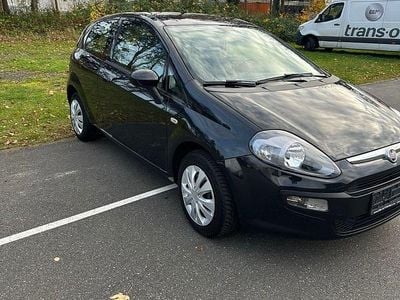 Schwarz Gebraucht 2013 Fiat Punto Easy Kleinwagen | 2.800 € (Fairer Preis)