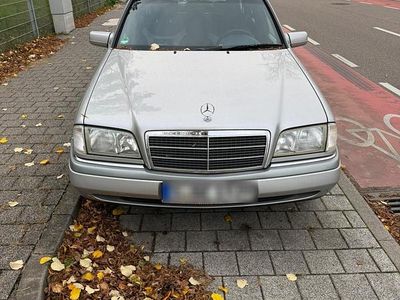 Gebraucht Mercedes 230 150 PS (110 kW) 1997 Silber Kombi
