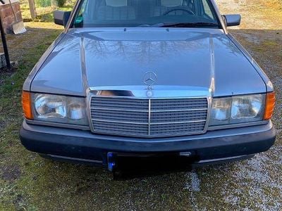 Second-hand Mercedes 190 122 CP (89 kW) 1992 Gri Berlinǎ