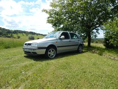 Gebraucht VW Golf III 90 PS (66 kW) 1993 Silber Limousine