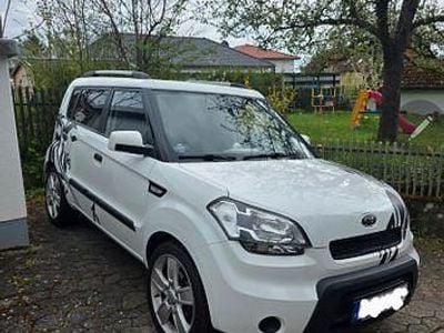 Second-hand Kia Soul Spirit 126 CP (92 kW) 2009 Alb SUV