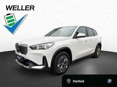 Alpinweiss iii (weiß) Gebraucht 2023 BMW iX1 Performance SUV | 34.490 € (Superpreis)