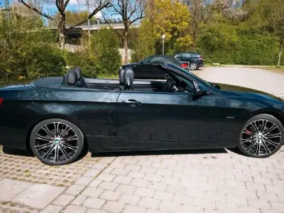 Gebraucht BMW 320 Cabriolet 170 PS (125 kW) 2007 Schwarz Cabrio