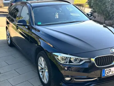 Gebraucht BMW 320 Sport Line 190 PS (139 kW) 2019 Schwarz Kombi