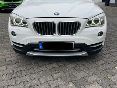 gebraucht BMW X1 (SDrive) (2,0L) (Scheckheft/Gepflegt) (2-Hand)