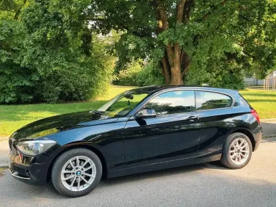 Gebraucht BMW 118 143 PS (105 kW) 2013 Schwarz Kleinwagen