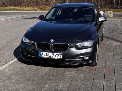 Gebraucht BMW 320 Sport Line 190 PS (139 kW) 2016 Grau Kombi