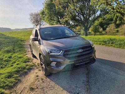 Gebraucht Ford Kuga Titanium 150 PS (110 kW) 2018 Shadow black SUV