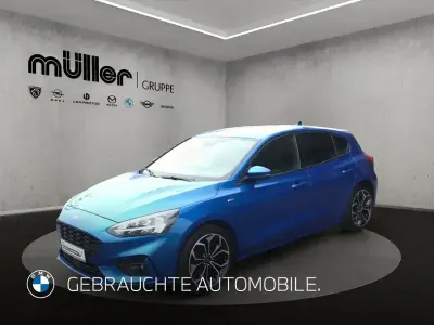 Używany Ford Focus ST-Line X 155 KM (114 kW) 2022 Niebieski Sedan/Limuzyna