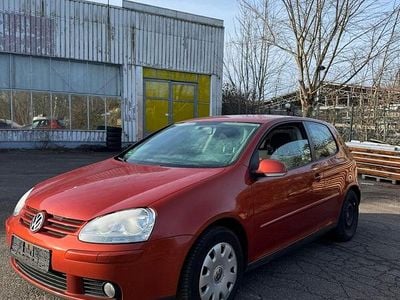 Orange Gebraucht 2006 VW Golf V Kleinwagen | 1.650 € (Fairer Preis)