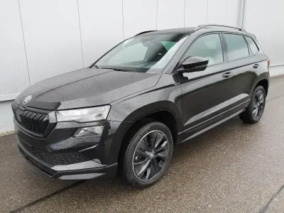 Neu Skoda Karoq SportLine 150 PS (110 kW) 2026 Deep black perleffekt SUV