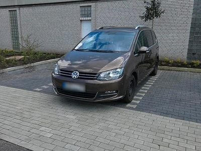 Gebraucht VW Sharan 170 PS (125 kW) 2011 Braun Van / Kleinbus