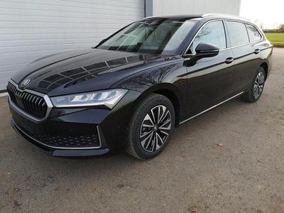 Neu Skoda Superb Selection 193 PS (141 kW) 2025 Andere Kombi