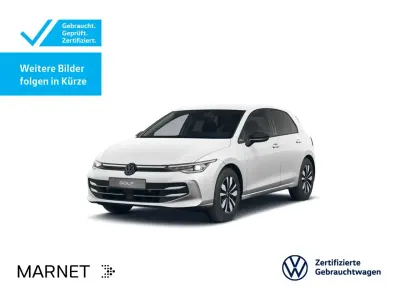 Gebraucht VW Golf VIII Goal 150 PS (110 kW) 2025 Oryxweiß perlmutteffekt Limousine