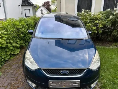 Używany Ford Galaxy Ghia 140 KM (102 kW) 2008 Niebieski Minivan