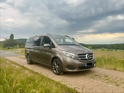 Gebraucht Mercedes V220 163 PS (119 kW) 2017 Grau Van / Kleinbus