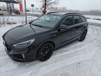 Gebraucht Hyundai i30 N Line 140 PS (102 kW) 2024 Schwarz Kombi