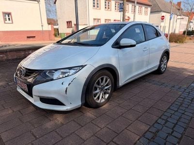 Gebraucht Honda Civic Comfort 99 PS (72 kW) 2012 Weiß Limousine