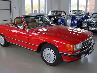 Second-hand Mercedes 560 231 CP (169 kW) 1987 Roșu Cabrio