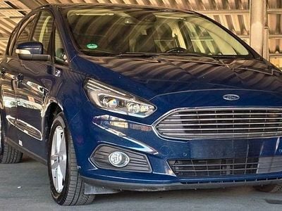 Gebraucht Ford S-MAX Titanium 150 PS (110 kW) 2019 Blau Van / Kleinbus