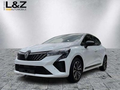 Weiß Gebraucht 2025 Renault Clio V Techno Limousine | 21.980 € (Teuer)