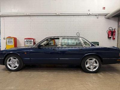Gebraucht Jaguar XJ8 284 PS (208 kW) 2000 Blau Limousine