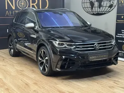 Gebraucht VW Tiguan R 320 PS (235 kW) 2024 Deep black perleffek (metallic) SUV