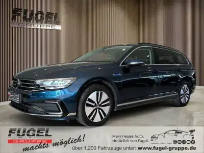 Gebraucht VW Passat GTE 218 PS (160 kW) 2020 Aquamarinblau metallic Kombi