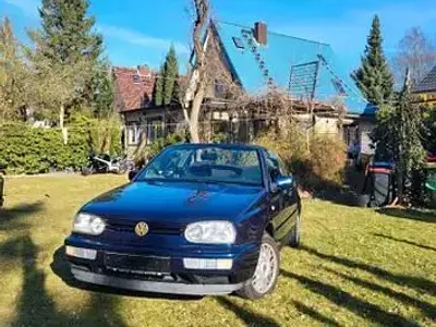 Gebraucht VW Golf Cabriolet Sound 75 PS (55 kW) 1996 Blau Cabrio