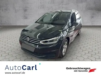 Gebraucht VW Touran Comfortline 150 PS (110 kW) 2022 Uranograu Van / Kleinbus