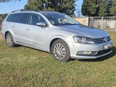Gebraucht VW Passat 140 PS (102 kW) 2011 Silber Limousine