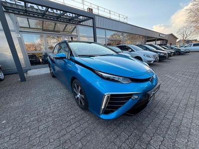 Second-hand Toyota Mirai 152 CP (111 kW) 2022 Albastru Berlinǎ