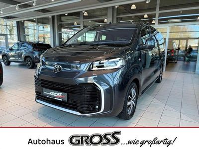 Gebraucht Toyota Proace Verso Team 177 PS (130 kW) 2024 Grau Kombi