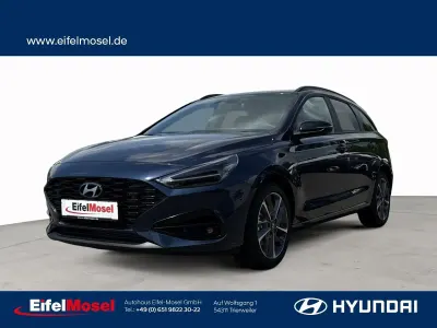 Neu Hyundai i30 Advantage 101 PS (74 kW) 2025 Blau Limousine