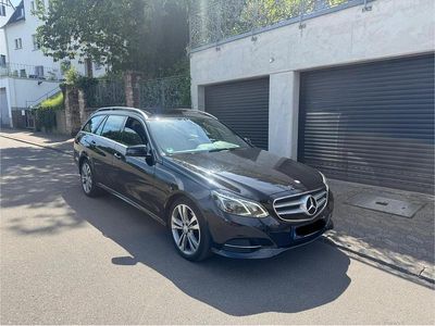 Mercedes E220