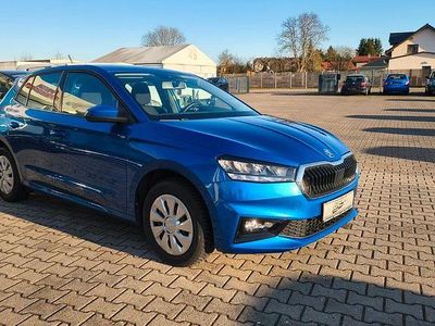 Gebraucht Skoda Fabia Ambition 95 PS (69 kW) 2021 Blau Limousine