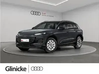 Gebraucht Audi Q6 e-tron Ambiente 185 kW (252 PS) 2024 Magnetgrau SUV