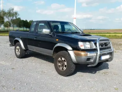 Gebraucht Nissan Navara 103 PS (75 kW) 2000 Schwarz Pickup
