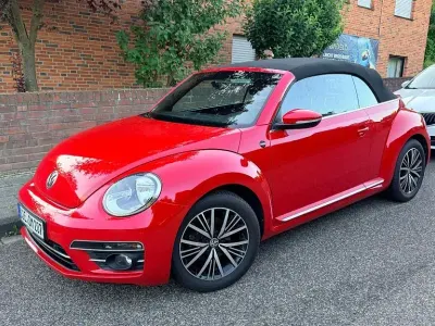 Gebraucht VW Beetle Sound 105 PS (77 kW) 2017 Rot Kleinwagen