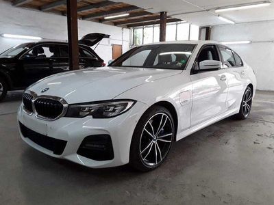 BMW 320e